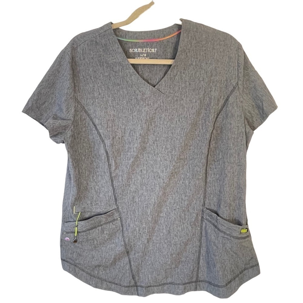 Scrubletics Grey Lightweight Pockets Short Sleeved Scrub Top Size Large